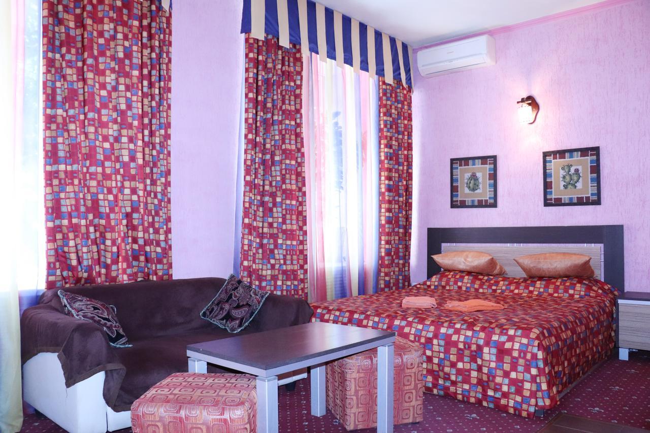 Mexica Guest House Rostov-on-Don Екстериор снимка
